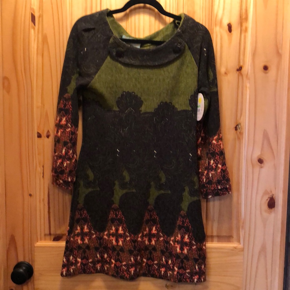 Tinley Long Sleeve Dress - Large - NWT - $20